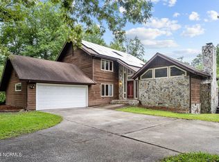 114 Riverbend Rd, Jacksonville, NC 28540
