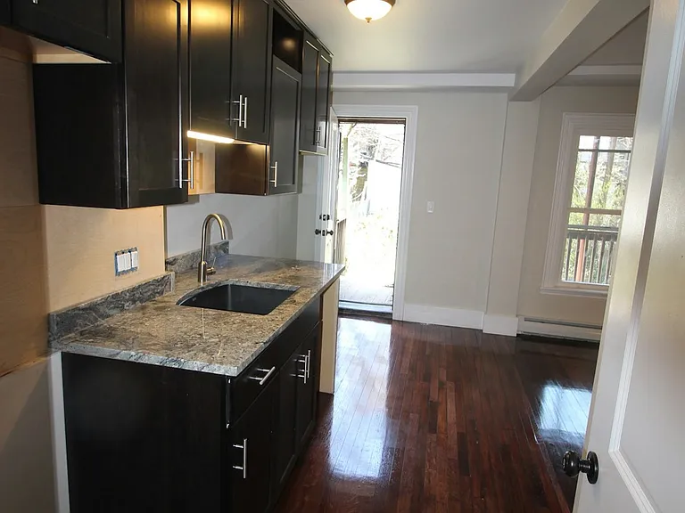 111 Eutaw St #1B — Photo 3