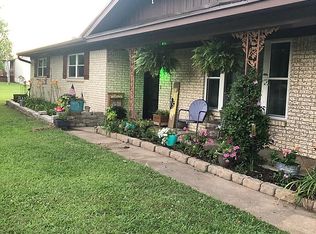 607 8th St, Warner, OK 74469