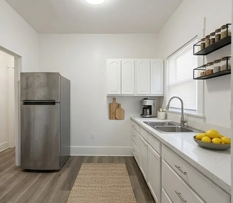1 bed, 1.0 bath, 800 sqft, $1,750 — Photo 3