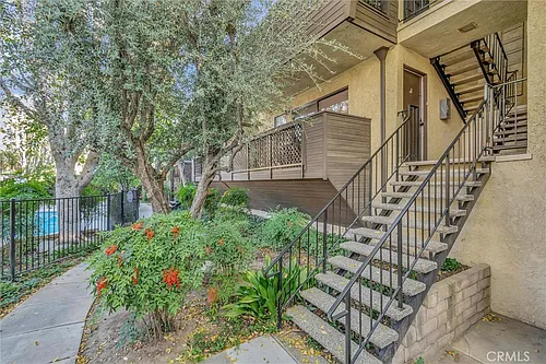 7304 Corbin Ave #J Photo 1