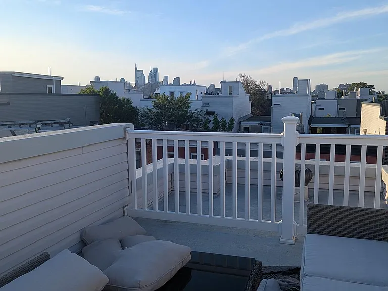 608 McKean St — Photo 38
