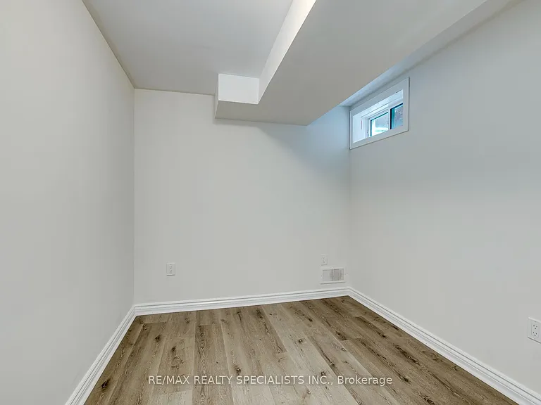 20 Wellman Cres — Photo 41