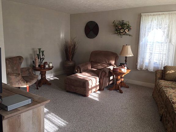4th image of 822 Faustina Ave