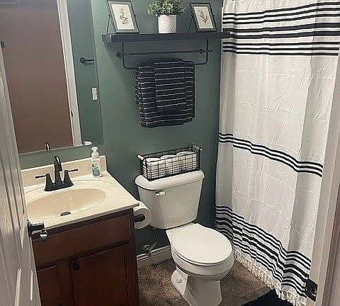 2nd image of 307 Miller Ct