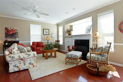 2nd image of 420 Cannon Dr