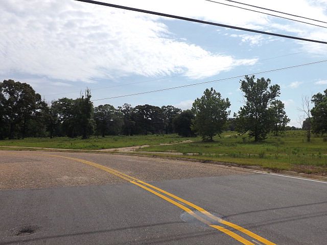2nd image of 231 Us Highway 231 S