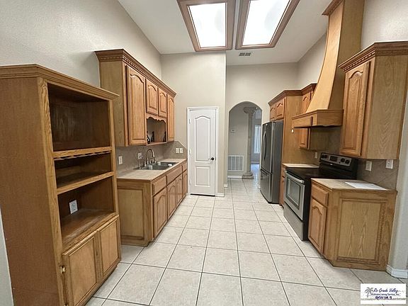 4th image of 4113 Sundance Cir