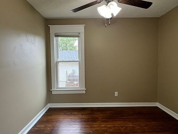 5th image of 1610 N Roosevelt Ave
