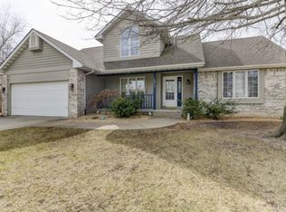 1415 Moundview Pl, Decatur, IL 62526