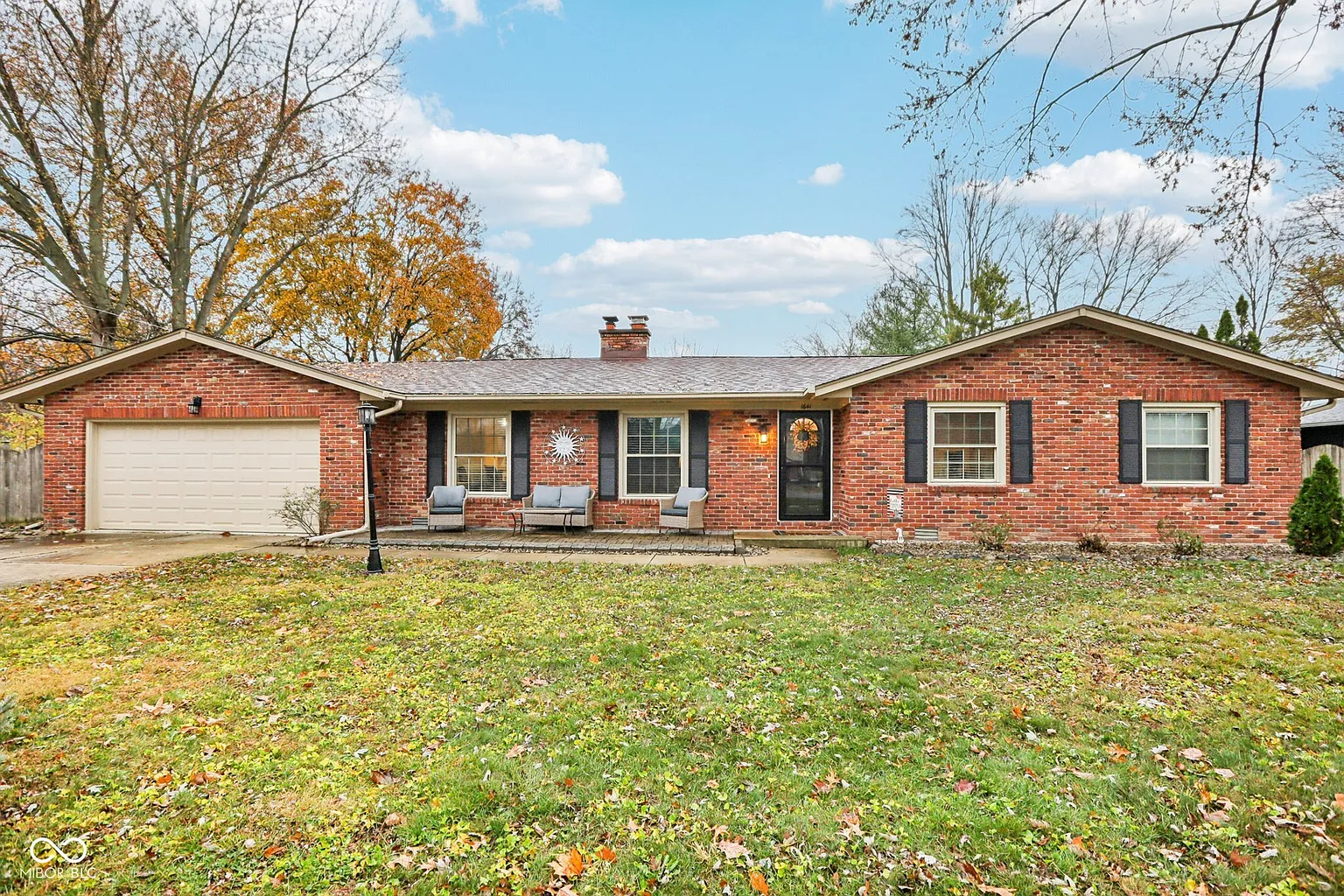 1641 Hillcrest Ave photo 1