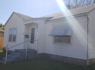 119 N Adams St, Nevada, MO 64772