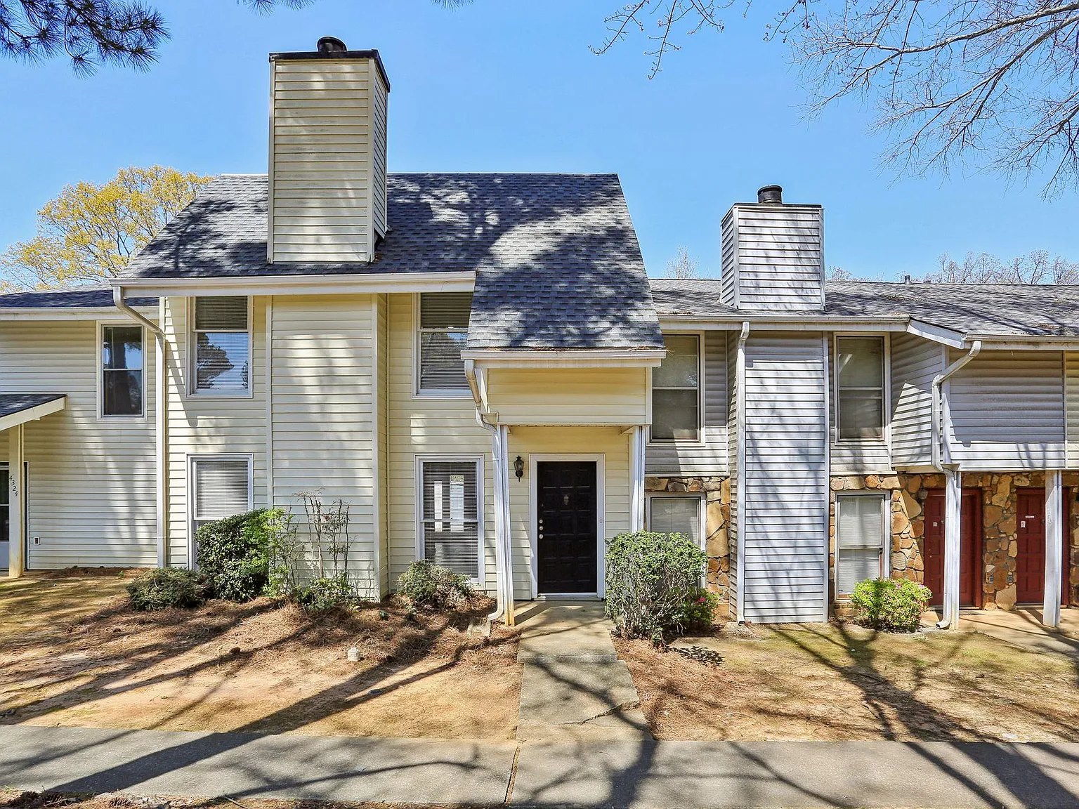 4 bed, 3.0 bath, 1594 sqft, $819 — Photo 3