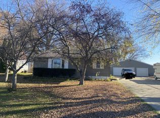 2001 McNeil Rd, Rock Falls, IL 61071