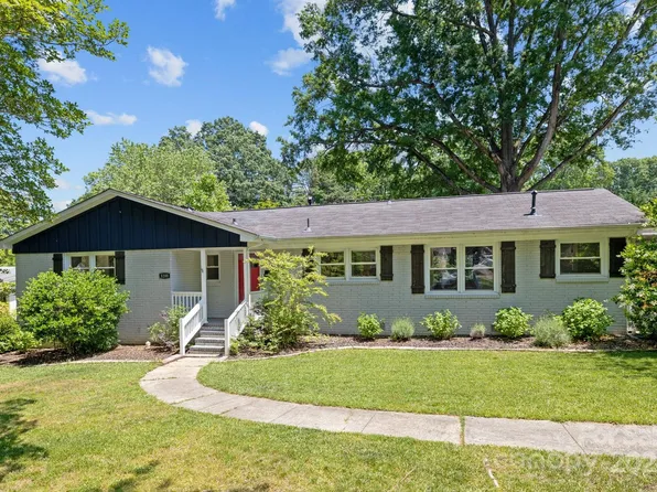 3200 Dunaire Dr, Charlotte, NC 28205