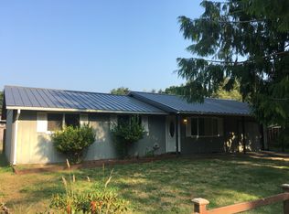 1285 S Crestline Dr, Waldport, OR 97394