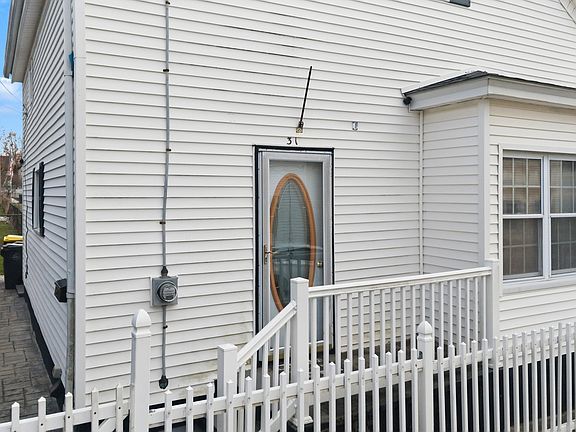 3rd image of 31 Sachem St
