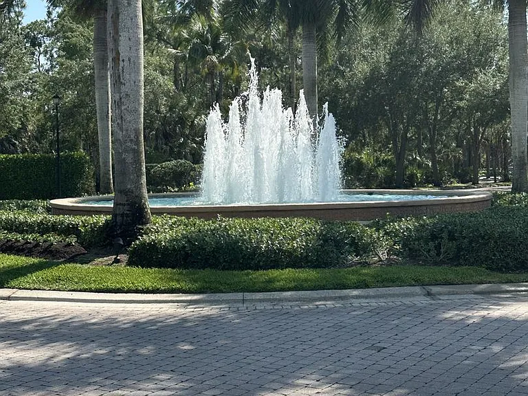 2004 Tarpon Bay Dr N #101 — Photo 18