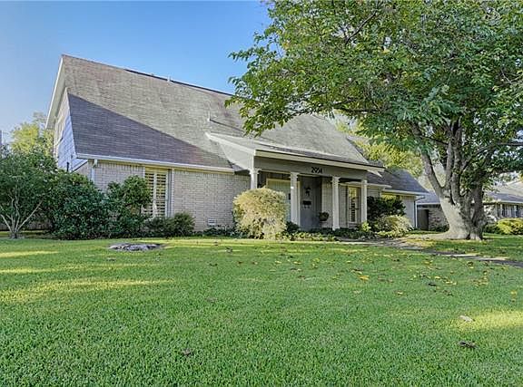 2nd image of 2954 Harlee Dr