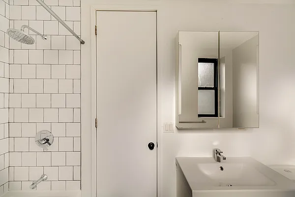 Rented by MNS | media 34