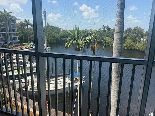 2 bed, 2.0 bath, 1255 sqft, $2,700 — Photo 3