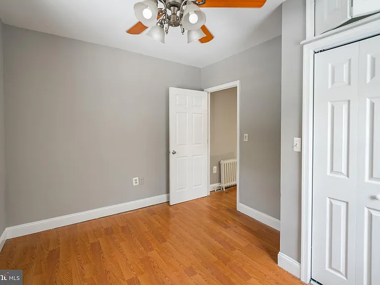 2123 Spring Garden St #1R — Photo 8