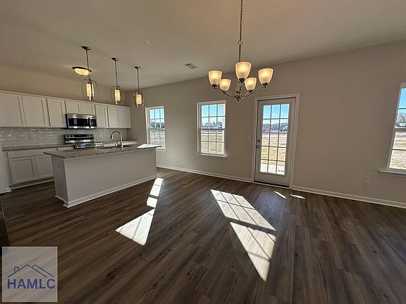 3rd image of 95 Deerfield Dr NE