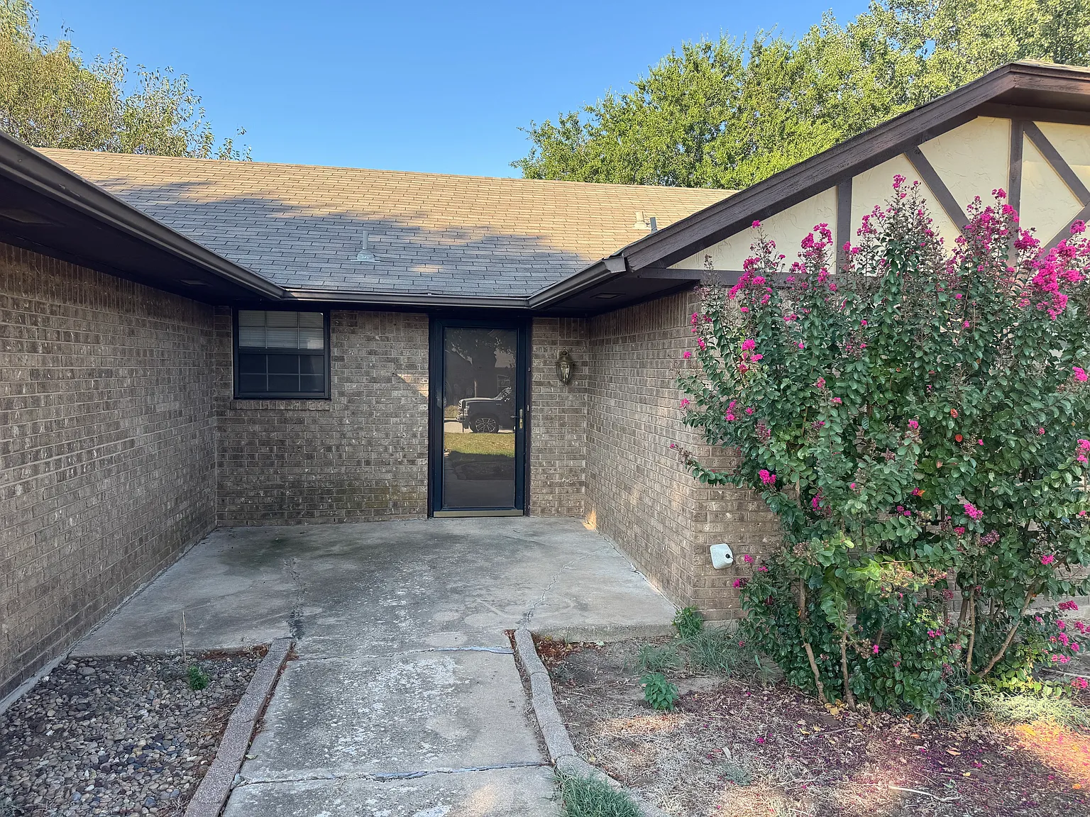3 bed, 1147 sqft, $1,200 — Photo 3