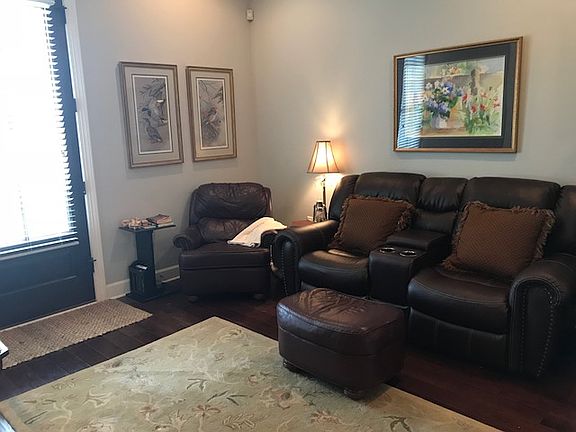 3rd image of 2134 8th St