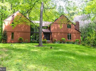 1012 Chestnut Ridge Dr, Lutherville Timonium, MD 21093