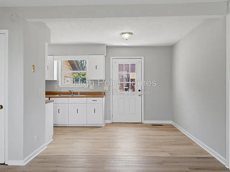 90 Park St #109 — Photo 12
