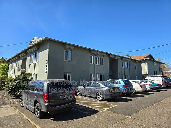 2nd image of 915 SW Adams Ave APT 19
