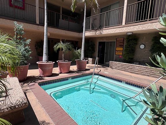 4th image of 2501 W Redondo Beach Blvd APT 127
