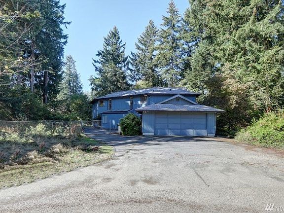 3rd image of 12112 132nd Avenue Ct E