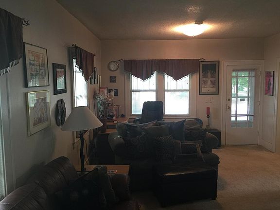 3rd image of 4933 Florida Ave SW