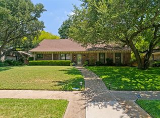 10 Lundys Ln, Richardson, TX 75080