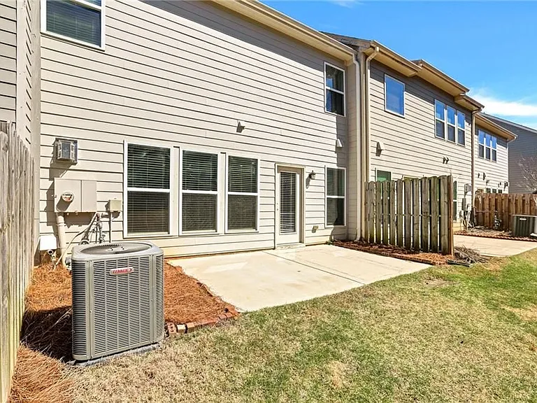 1237 Foxcroft Ln — Photo 44