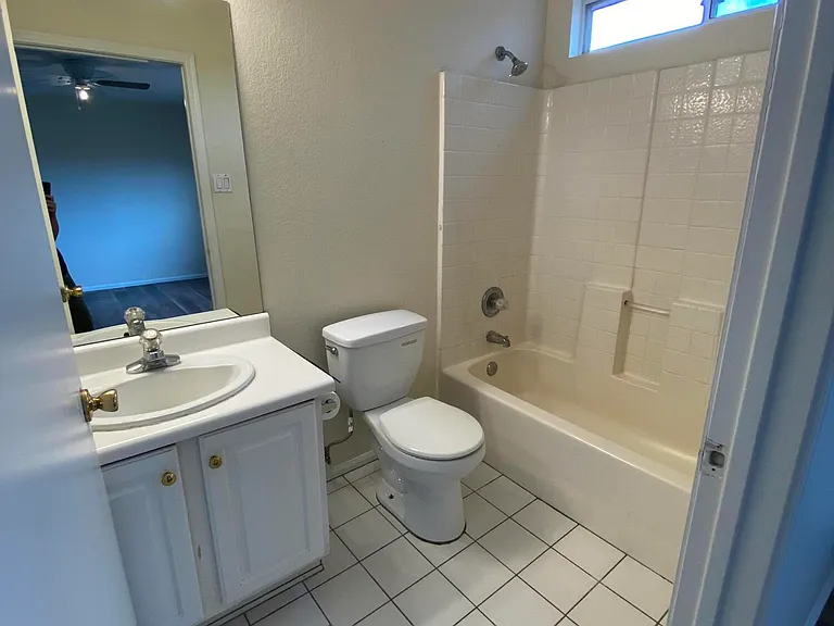 10849 W Monterosa St — Photo 13
