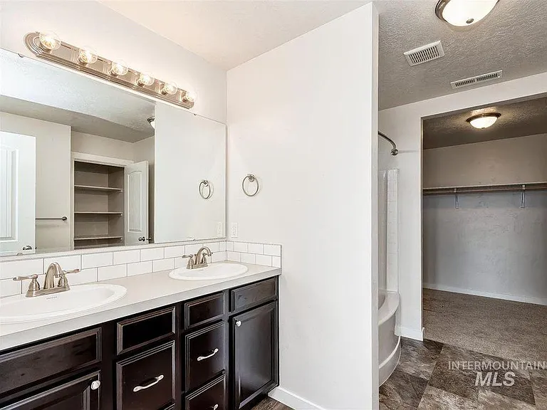 7865 E Bunker Hl — Photo 6