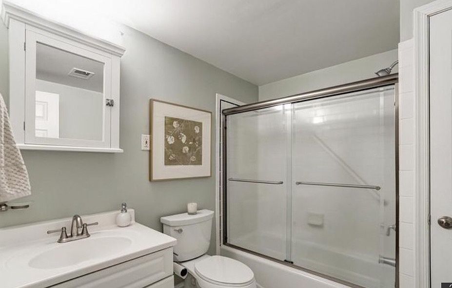 1st image of 402 Commonwealth Ave APT 205