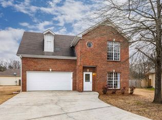 250 King Arthur Pl, Alabaster, AL 35007