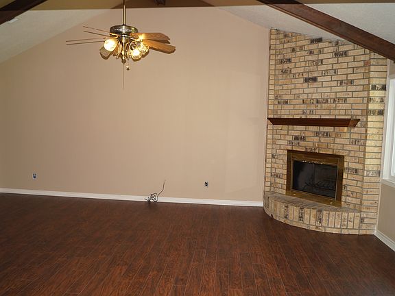 4th image of 7704 Barryknoll Ln