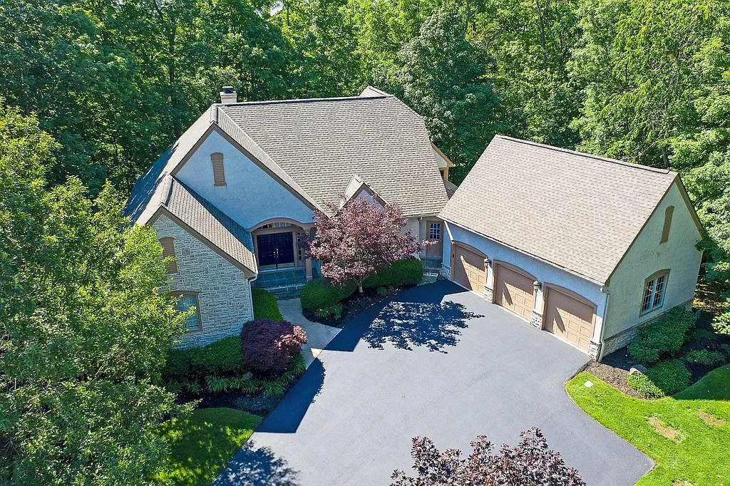 1411 Brittingham Ln photo 1