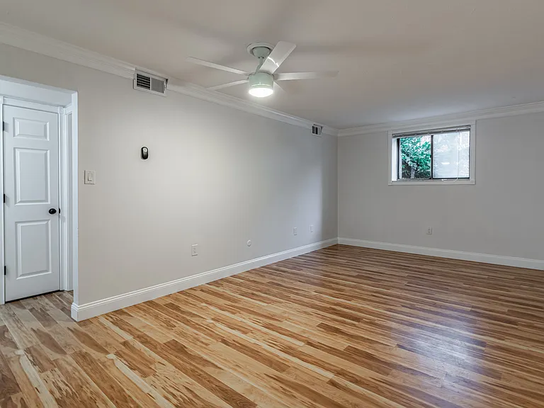 5410 Wellesley Ave #2 — Photo 5