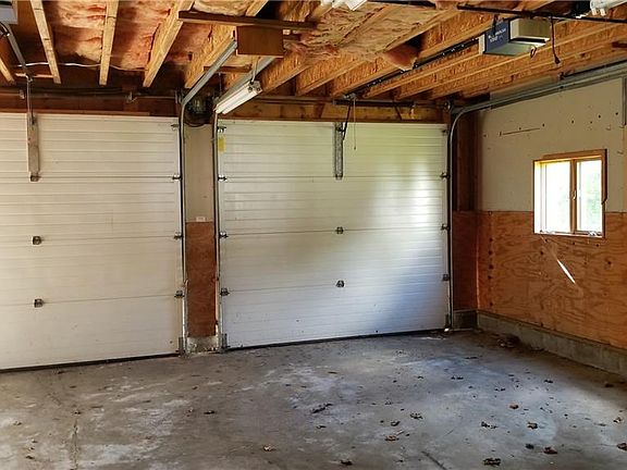 3rd image of 709 Garden Ave