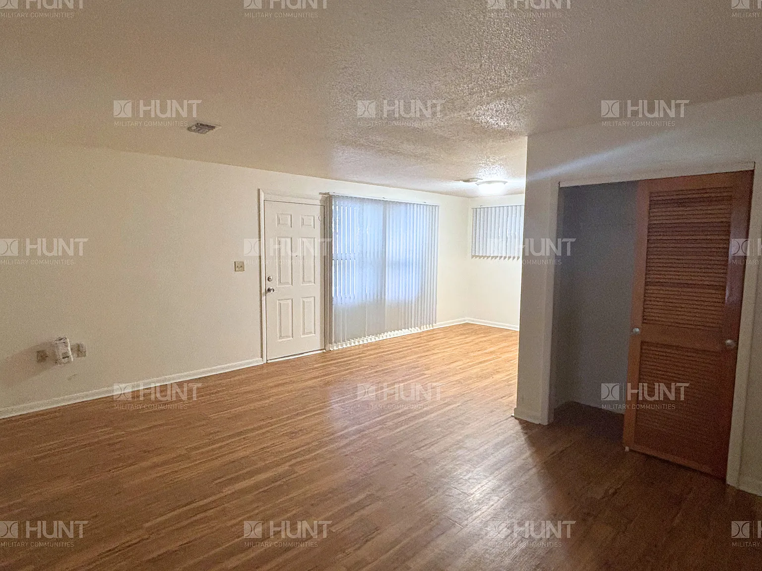 3 bed, 1280 sqft, $1,500 — Photo 2