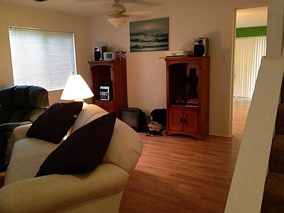 3rd image of 814 Salem Trl