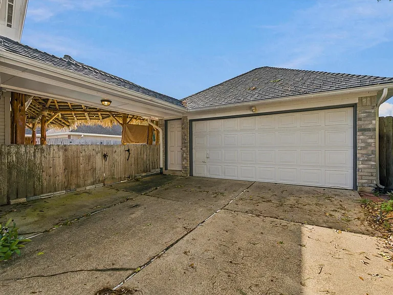 4704 Broadmoor Dr — Photo 24