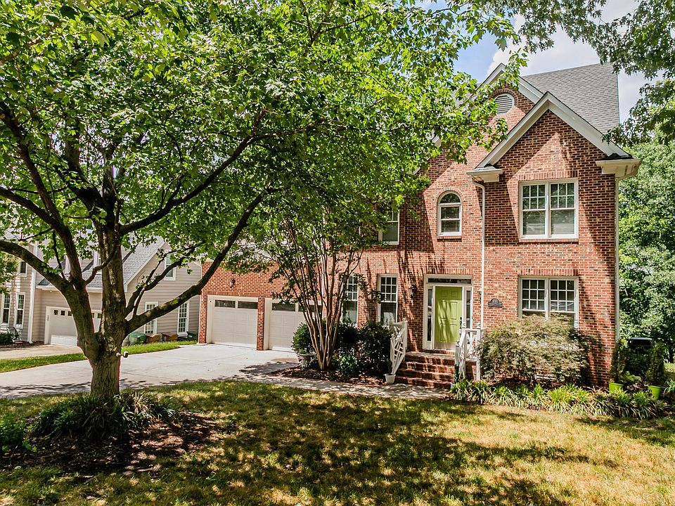 1st image of 108 Ferncroft Ct