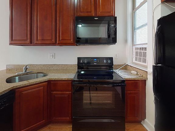 4th image of 1921 N Gratz St #2